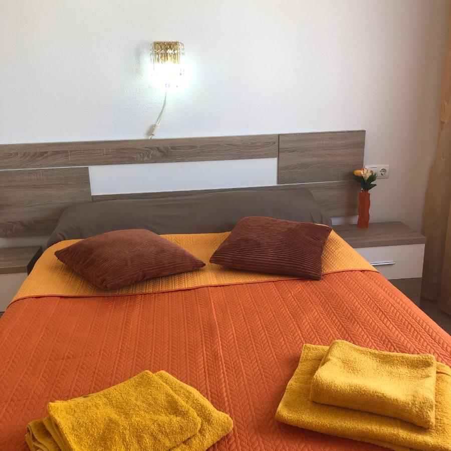 Schoene Wohnung Mit Pool , Wi-Fi Und Privat Garage 托雷维耶哈 外观 照片