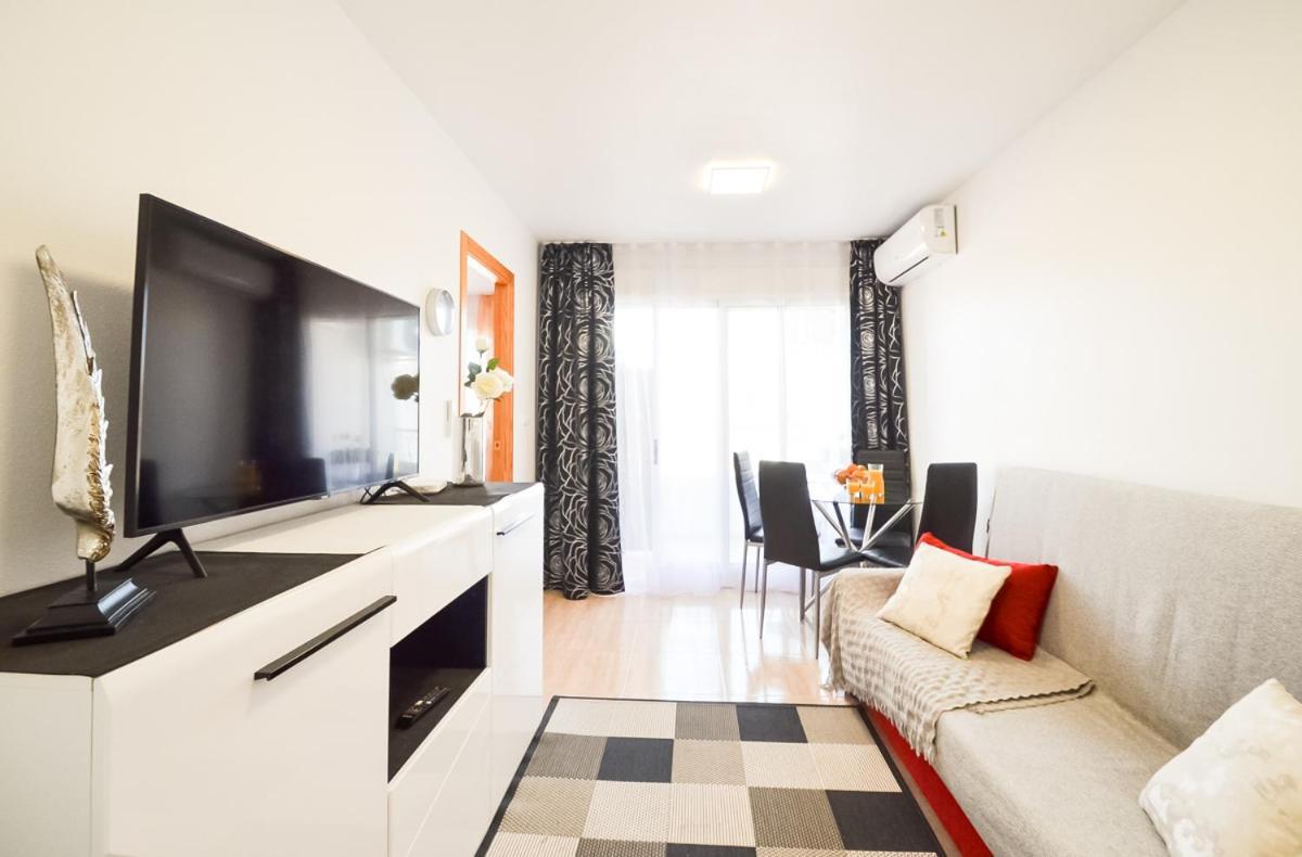 Schoene Wohnung Mit Pool , Wi-Fi Und Privat Garage 托雷维耶哈 外观 照片