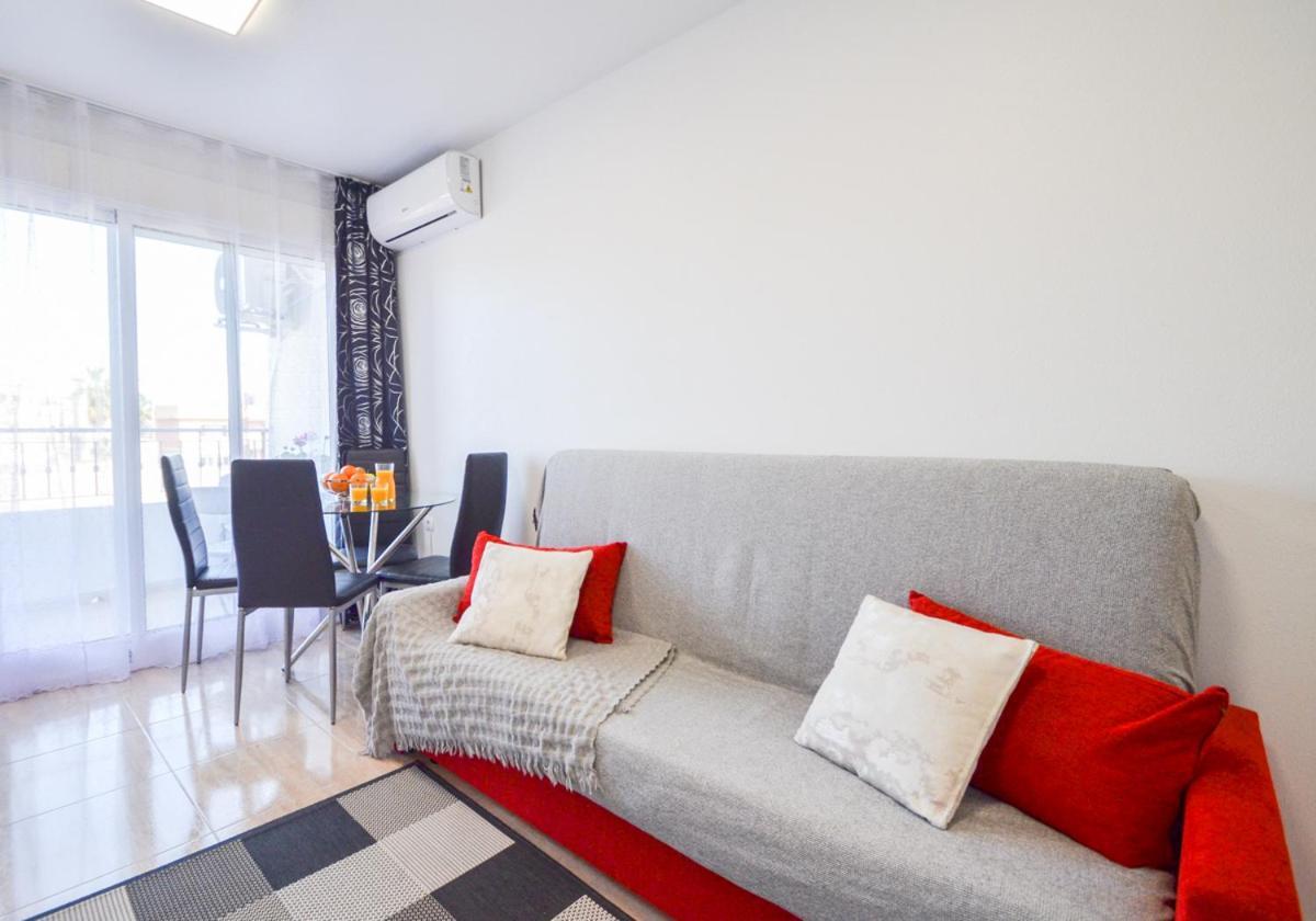 Schoene Wohnung Mit Pool , Wi-Fi Und Privat Garage 托雷维耶哈 外观 照片