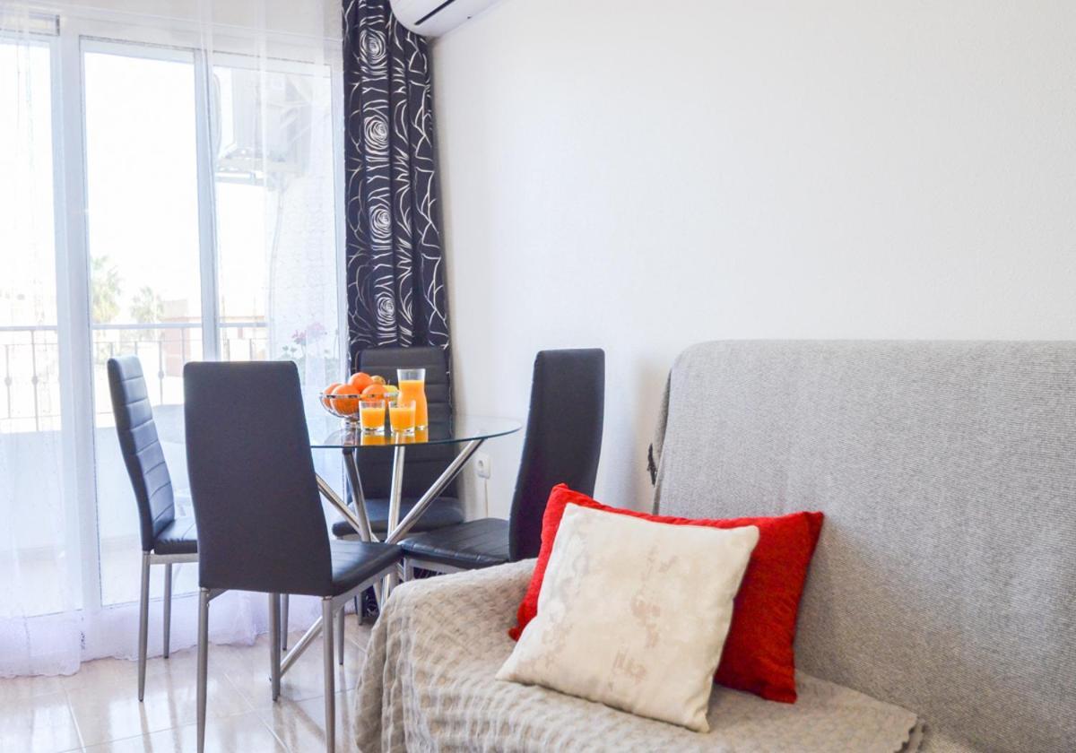 Schoene Wohnung Mit Pool , Wi-Fi Und Privat Garage 托雷维耶哈 外观 照片