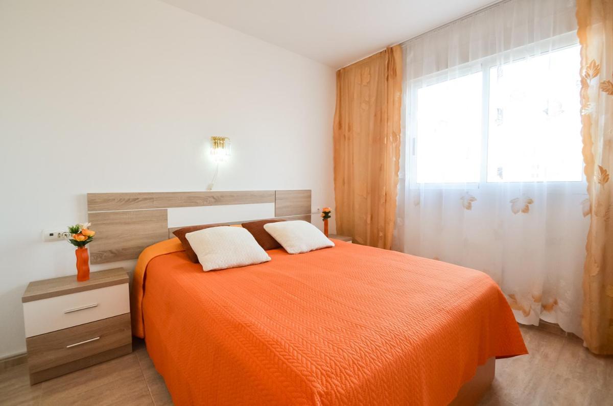 Schoene Wohnung Mit Pool , Wi-Fi Und Privat Garage 托雷维耶哈 外观 照片