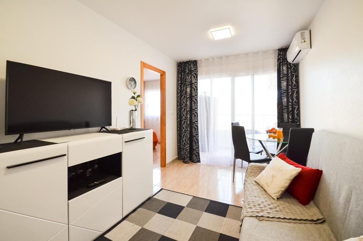 Schoene Wohnung Mit Pool , Wi-Fi Und Privat Garage 托雷维耶哈 外观 照片