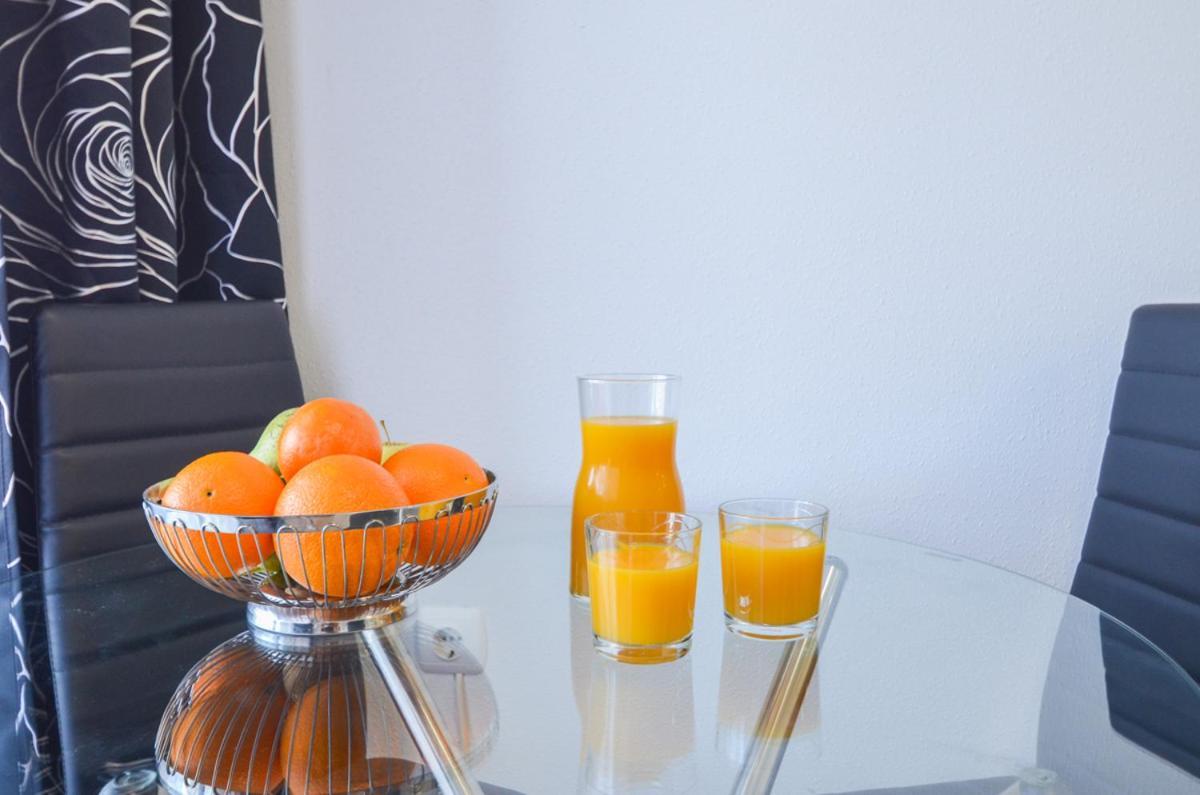 Schoene Wohnung Mit Pool , Wi-Fi Und Privat Garage 托雷维耶哈 外观 照片