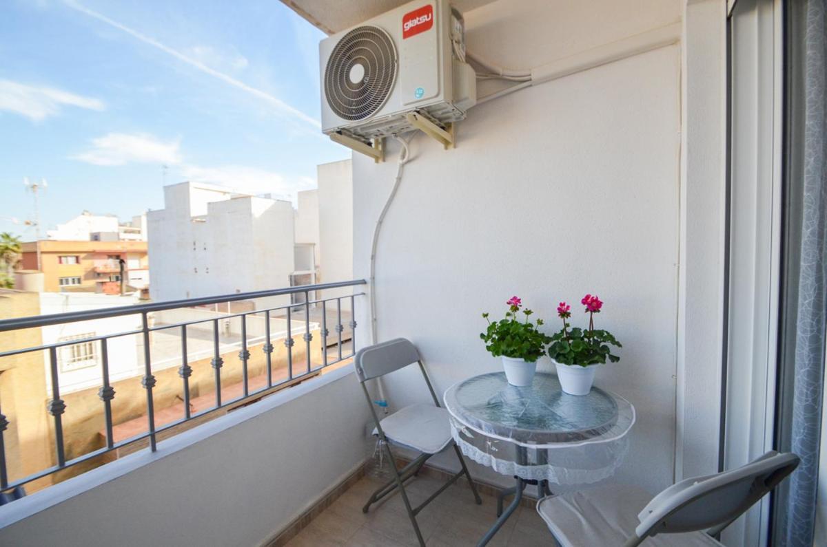 Schoene Wohnung Mit Pool , Wi-Fi Und Privat Garage 托雷维耶哈 外观 照片