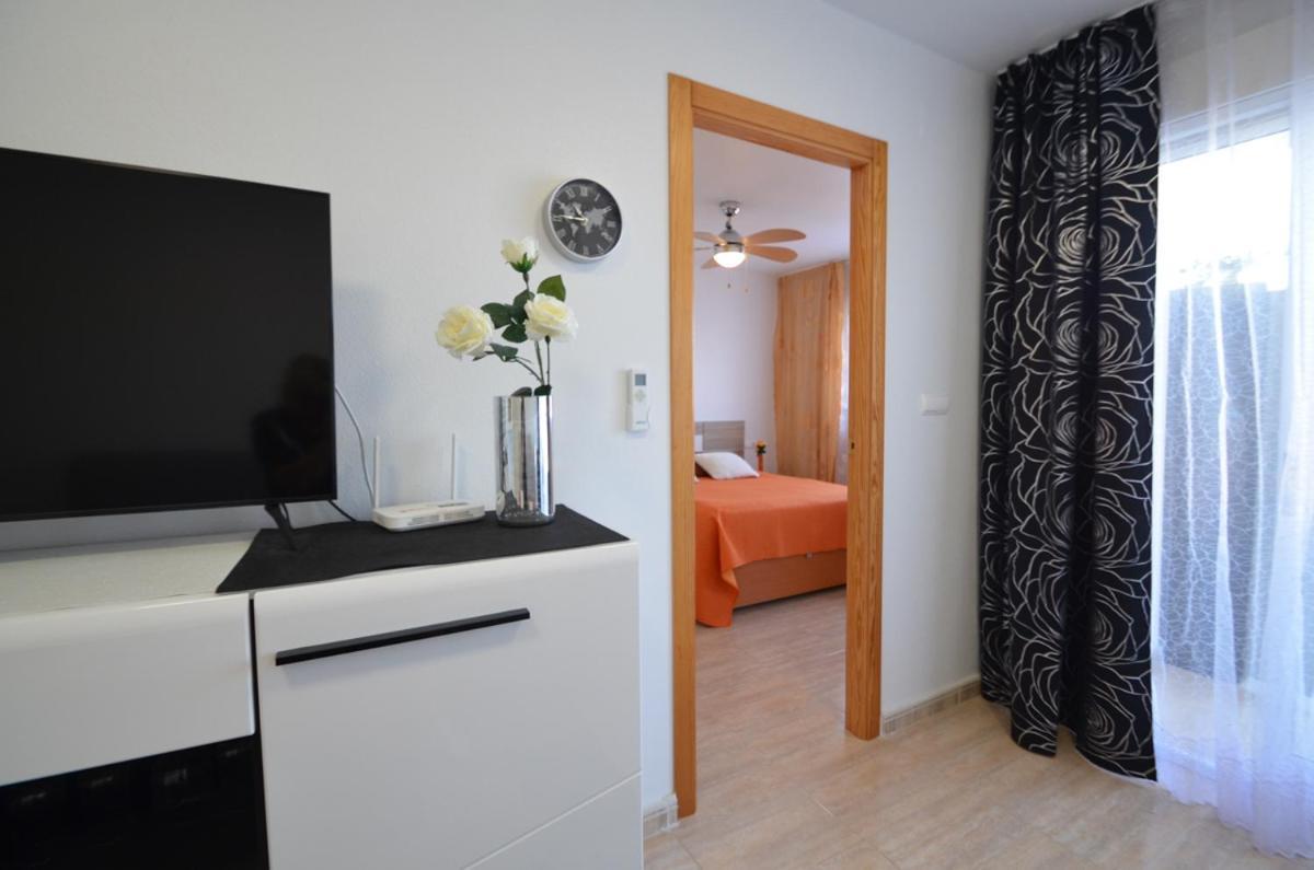 Schoene Wohnung Mit Pool , Wi-Fi Und Privat Garage 托雷维耶哈 外观 照片