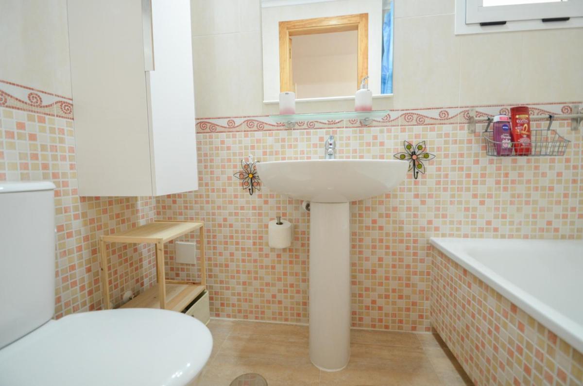 Schoene Wohnung Mit Pool , Wi-Fi Und Privat Garage 托雷维耶哈 外观 照片